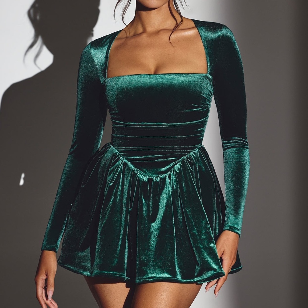 Oh Polly Velvet Long Sleeve Corset Mini Dress in Emerald Green 0